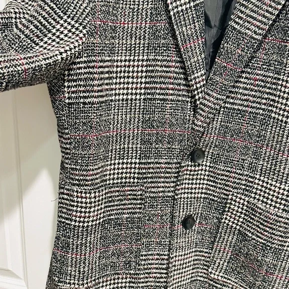 Unisex Houndstooth Pattern Black and White. - Picture 3 of 13